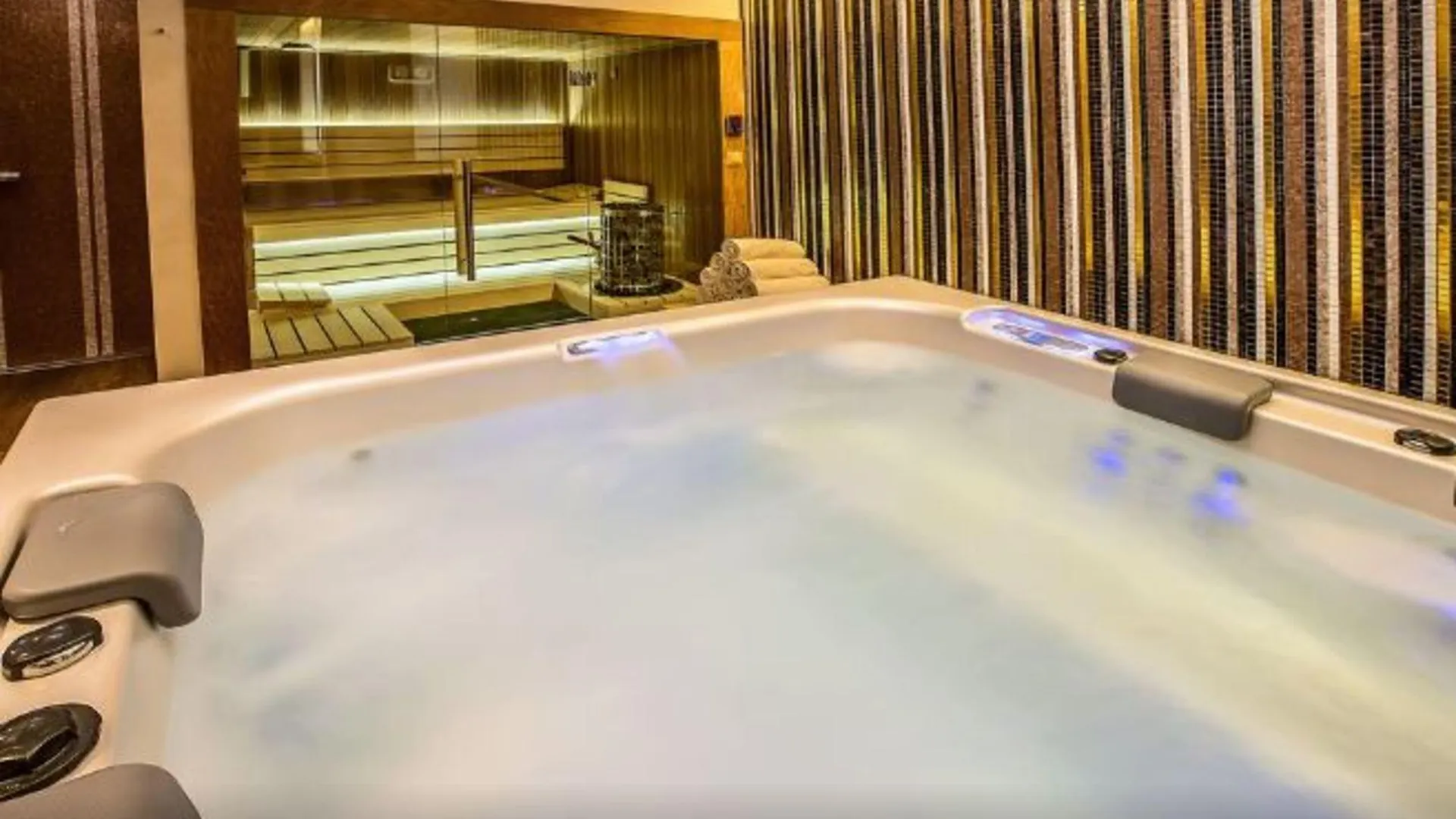Prestige Hotel Budapest 4*,